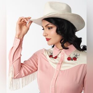 Unique Vintage Pink Peach & Ivory Rose Western Button Down Shirt Blouse Pinup